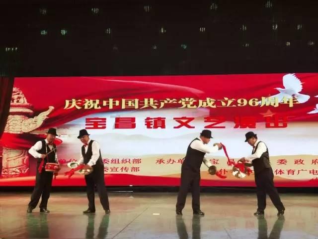 一对情侣吵架，这个男生的表现是不是说明他很爱他的女朋友？